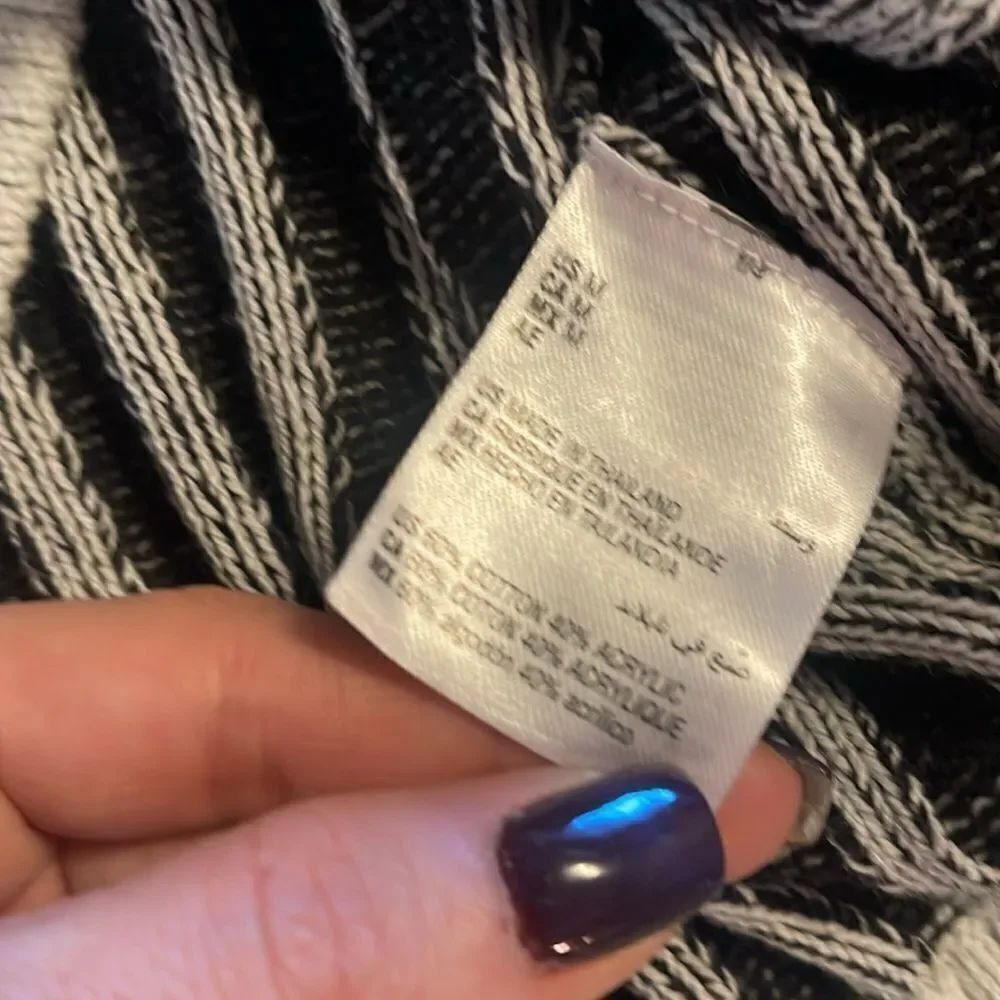 NWT INC sweater medium - Picture 8 of 8